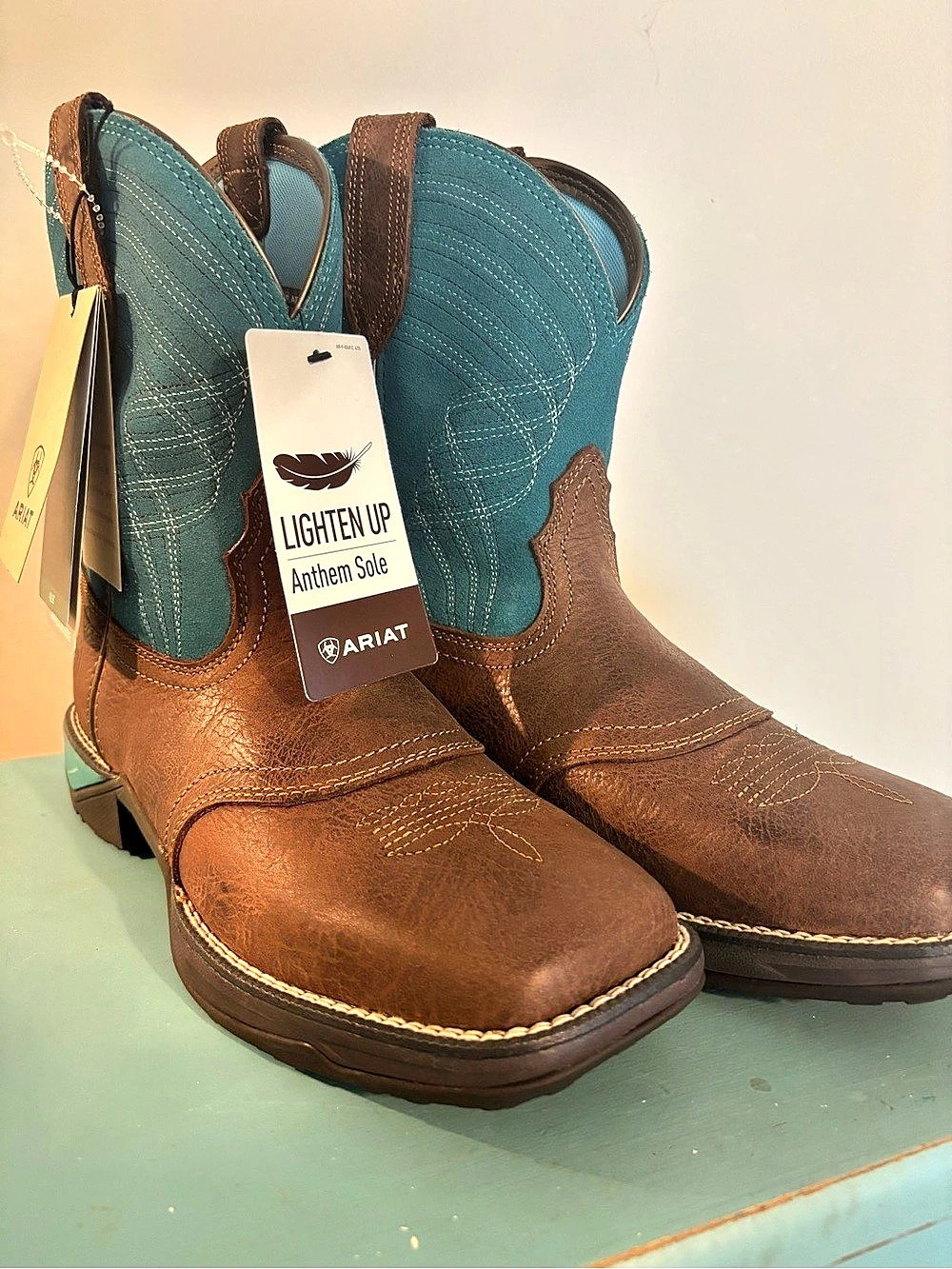 Ariat Anthem Western Boots in Brown & Blue US 8.5 B NWT